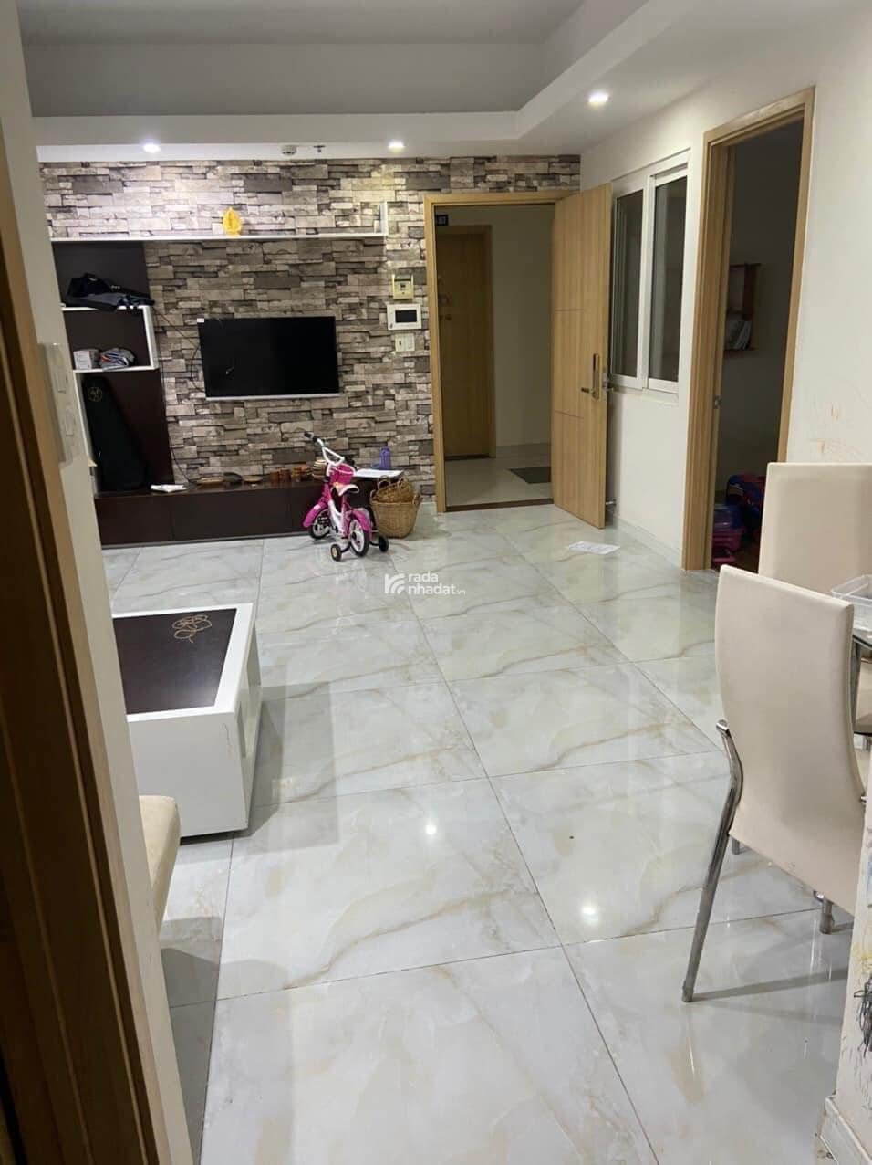 Cần bán căn 2PN PARCSpring full NT hướng Nam mát mẻ, giá từ 3.280 tỷ. LH Loan 0919 004 ***