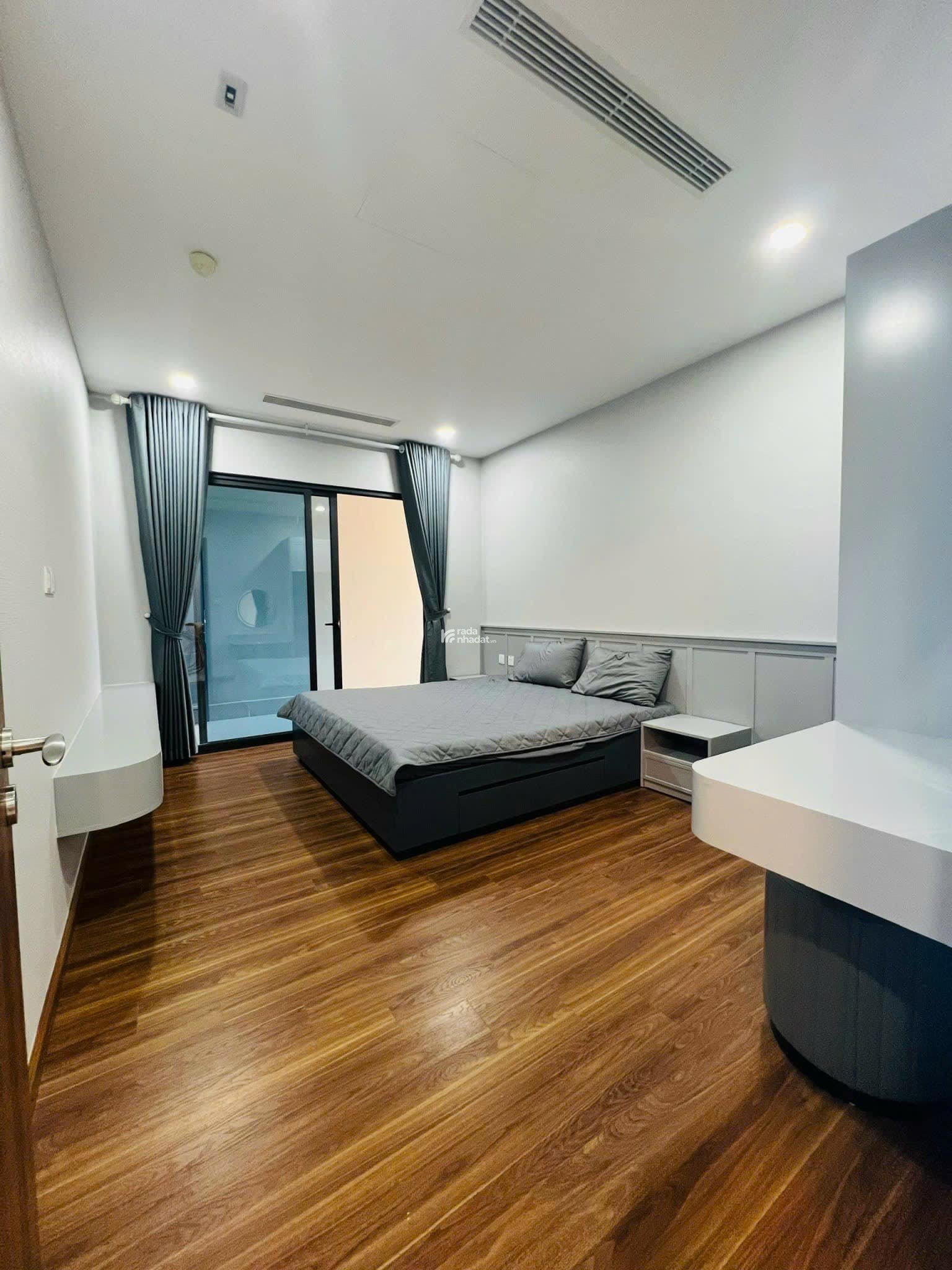 Chính chủ cần bán căn hộ 2PN 80m2 full đồ cc The Park Home, giá thoả thuận