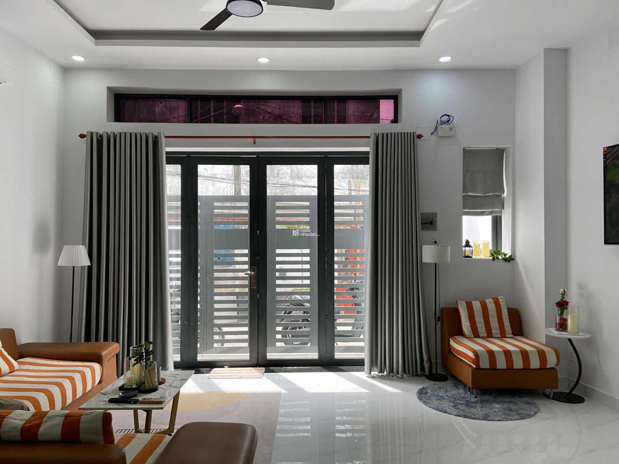 Bán nhà sát mặt tiền đường Tỉnh Lộ 10, DT 63m2, xây mới 1 trệt, 1 lầu