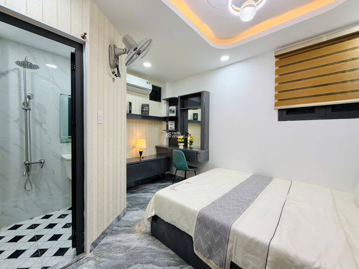 NHÀ XÂY MỚI - Ô TÔ NGỦ NHÀ - GẦN SIÊU THỊ EMART PHAN HUY ÍCH