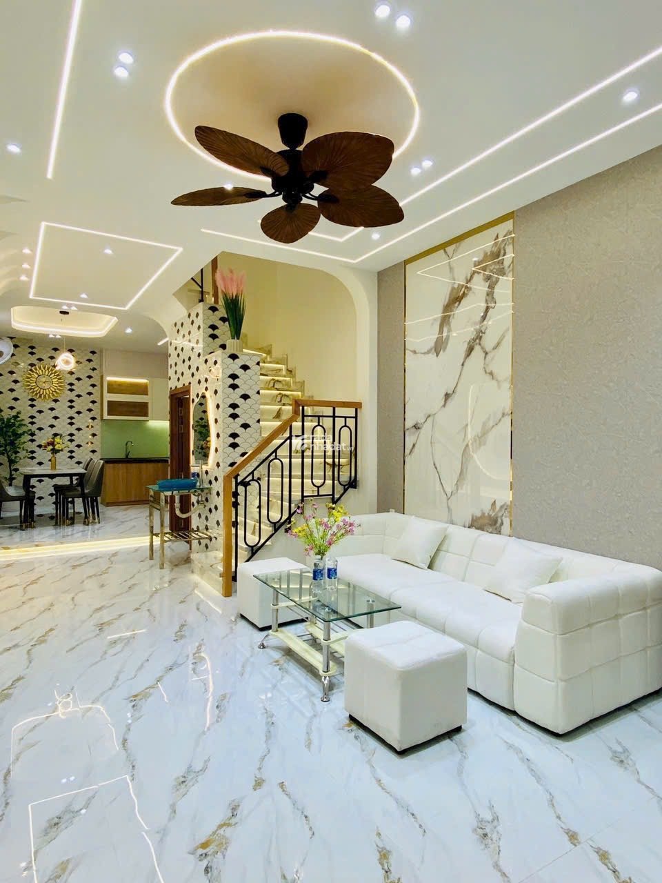 NHÀ GIÁ RẺ 33,8m2 giá 2 tỷ 550 1 trệt 2 lầu Đường Gò Dầu P Tân Quý  Tân Phú HCM