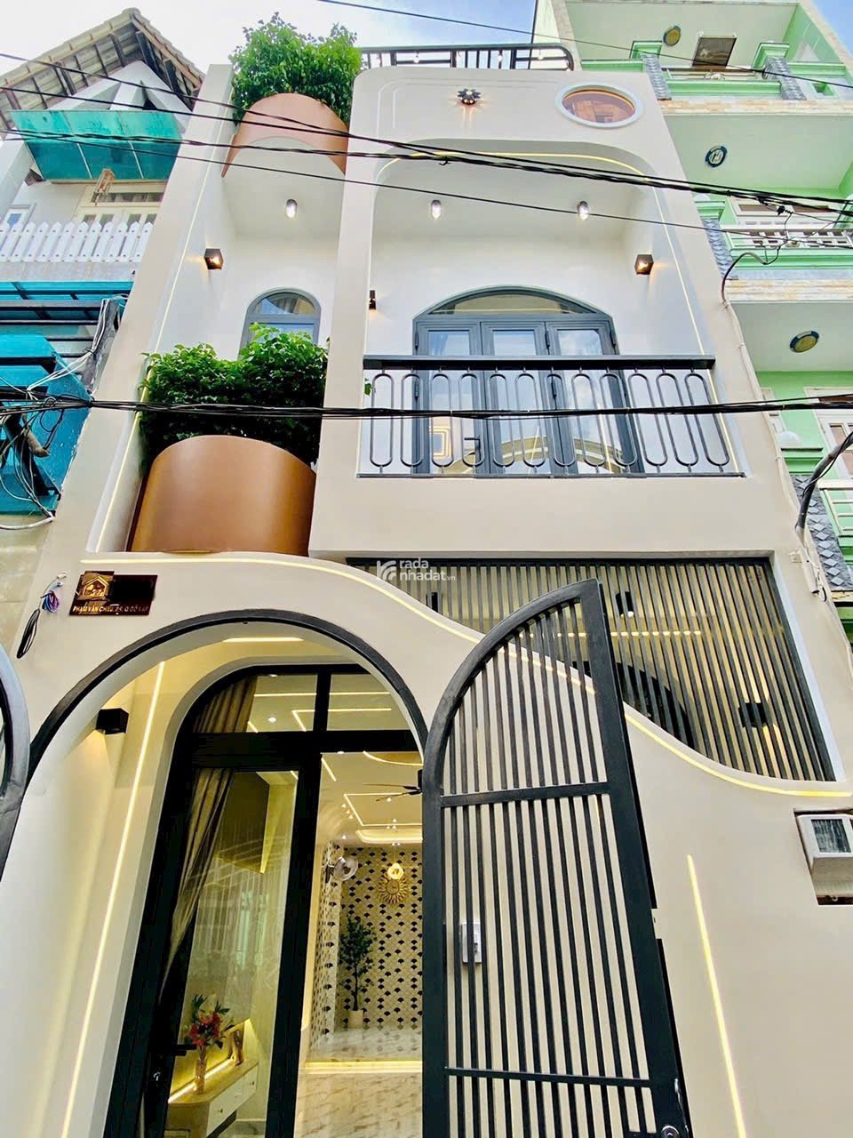 NHÀ GIÁ RẺ 33,8m2 giá 2 tỷ 550 1 trệt 2 lầu Đường Gò Dầu P Tân Quý  Tân Phú HCM