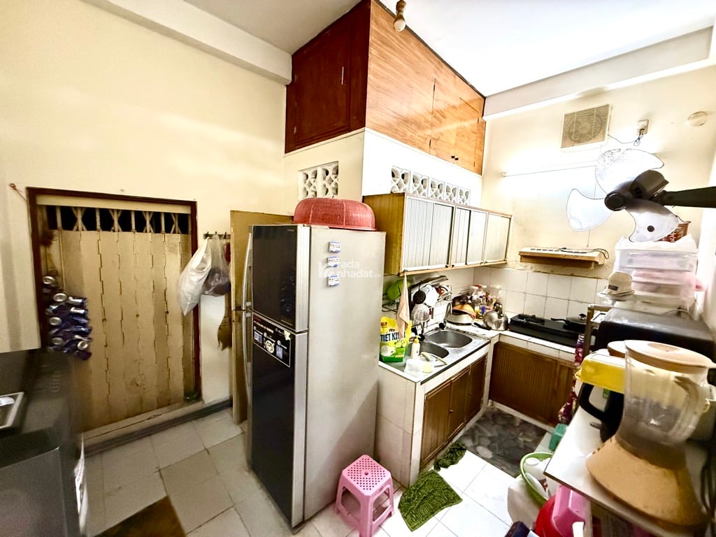 SÁT MT PHAN XÍCH LONG, PHÚ NHUẬN, 51M2 SẴN 3 TẦNG ĐÚC BTCT. GIẢM 350TR CHỈ 9.5T TL 