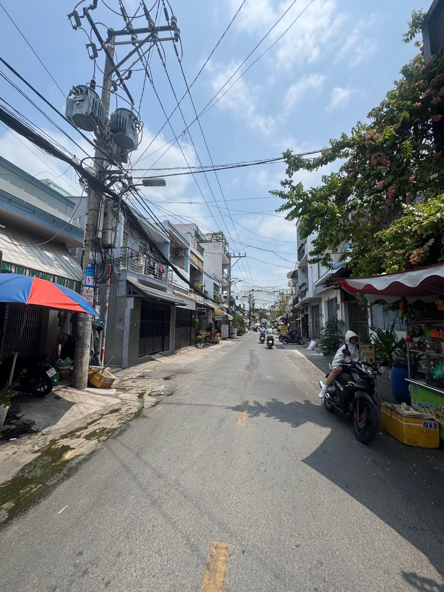 Mặt tiền Đỗ Nhuận, 70m2, 4x17.5, 4 tầng, 4PN, Tiện Ở  KD, Chỉ 9.85 tỷ TL