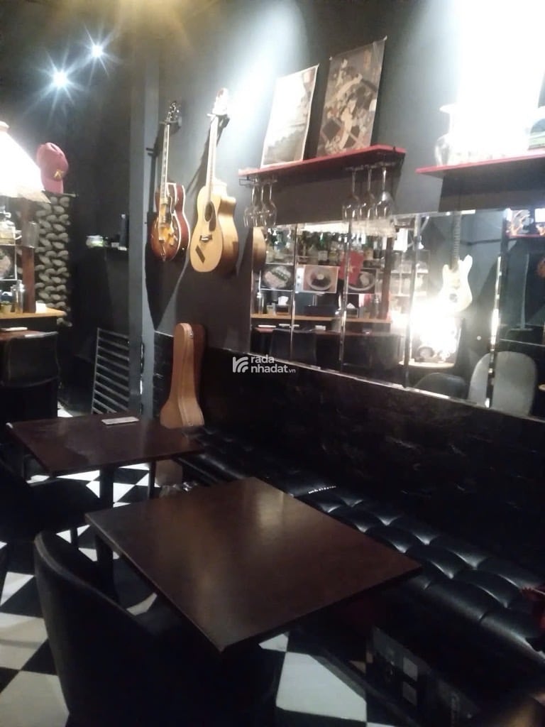 Mặt tiền Đường KHU PHỐ ẨM THỰC NHẬT - Đoạn sung nhất - KINH DOANH SUSHI, Quán Bar,... - Giáp Quận 1