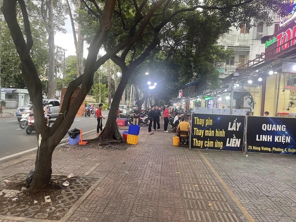 Nhà mặt Phố KINH DOANH ĐA NGANH NGHỀ ĐÂU TƯ SINH LỜI