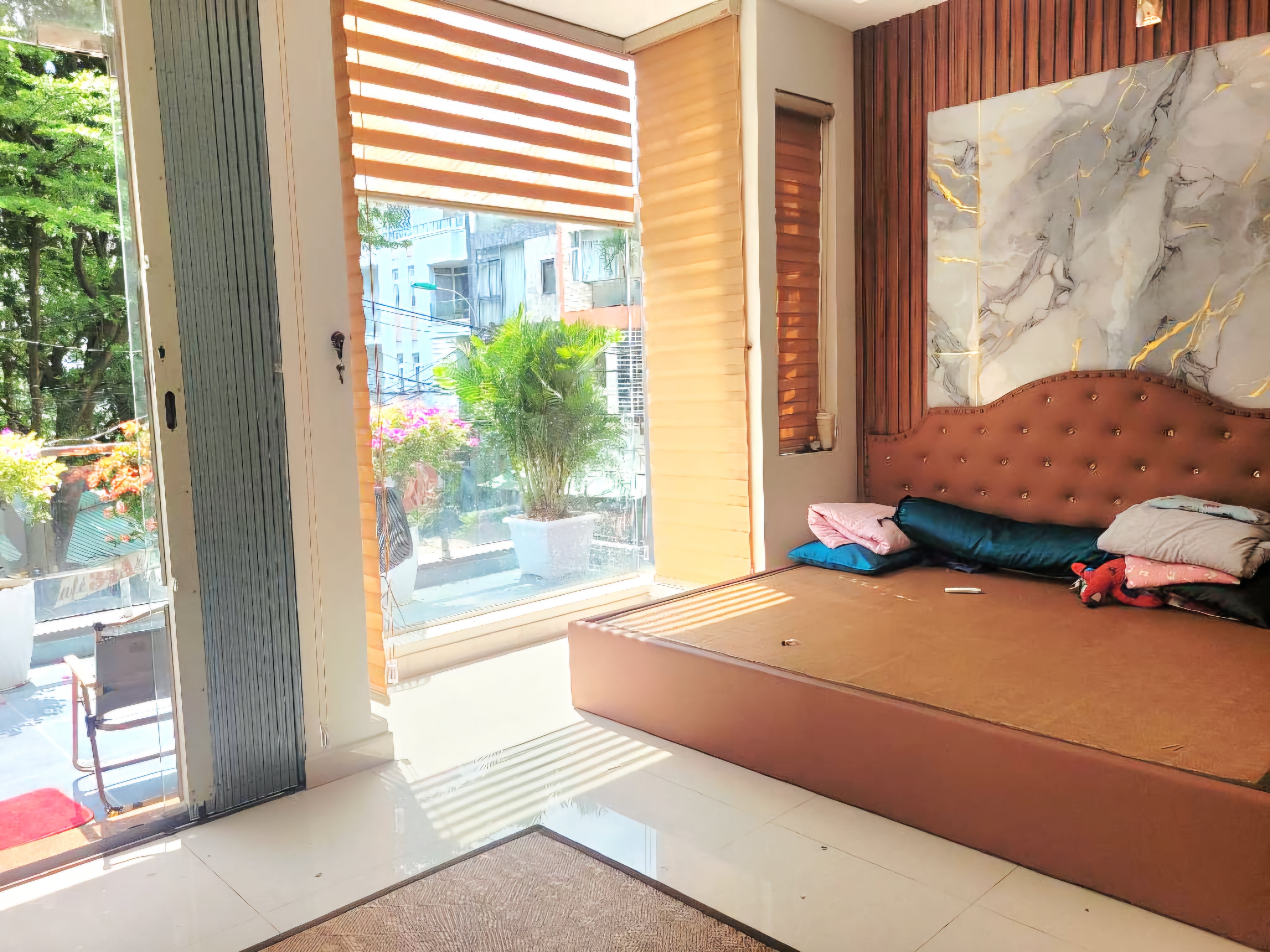 BÁN NHÀ MẶT TIỀN KHU TÊN LỬA - 5 TẦNG CÓ HẦM 