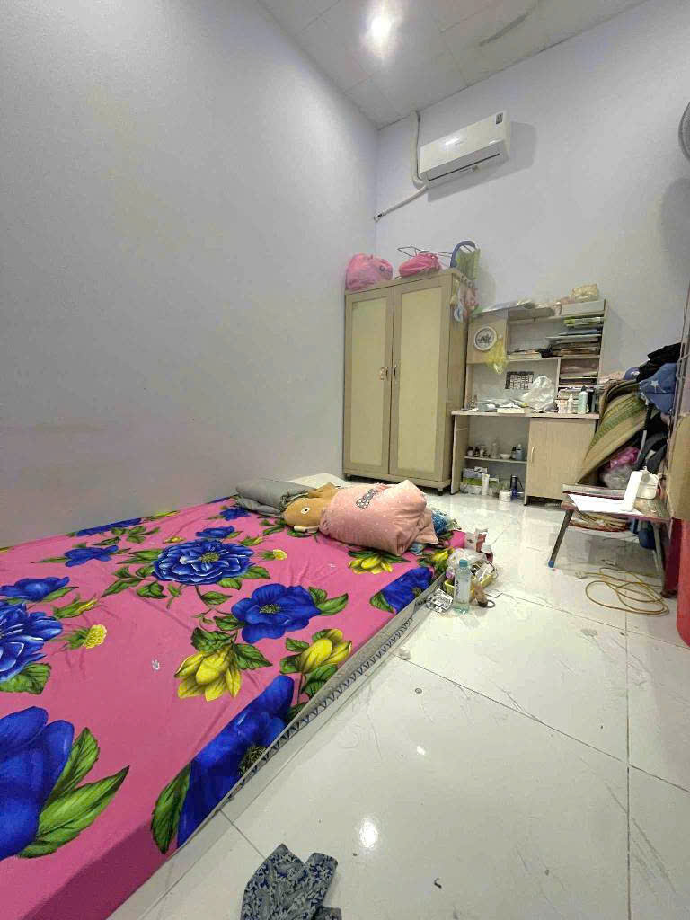 BÁN NHÀ ĐƯỜNG MÃ LÒ,GẦN BV QUẬN (5m x 18m x CẤP 4) 6,7 TỶ TL