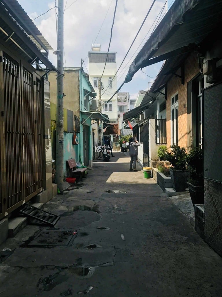 SÁT MT LÊ TRỌNG TẤN, TÂN PHÚ, CHUẨN 11M NGANG HIẾM CÓ. GIẢM 550TR CHỈ 6.6T TL TỐT