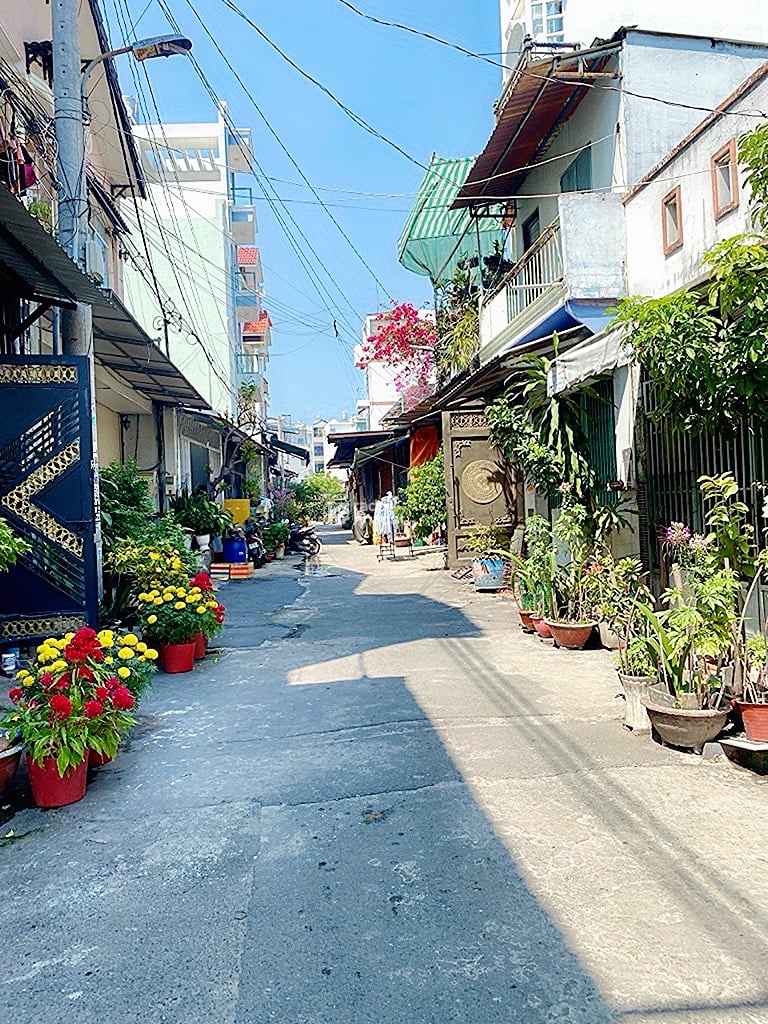 Bán nhà gần lê văn qưới bình hưng hoà a