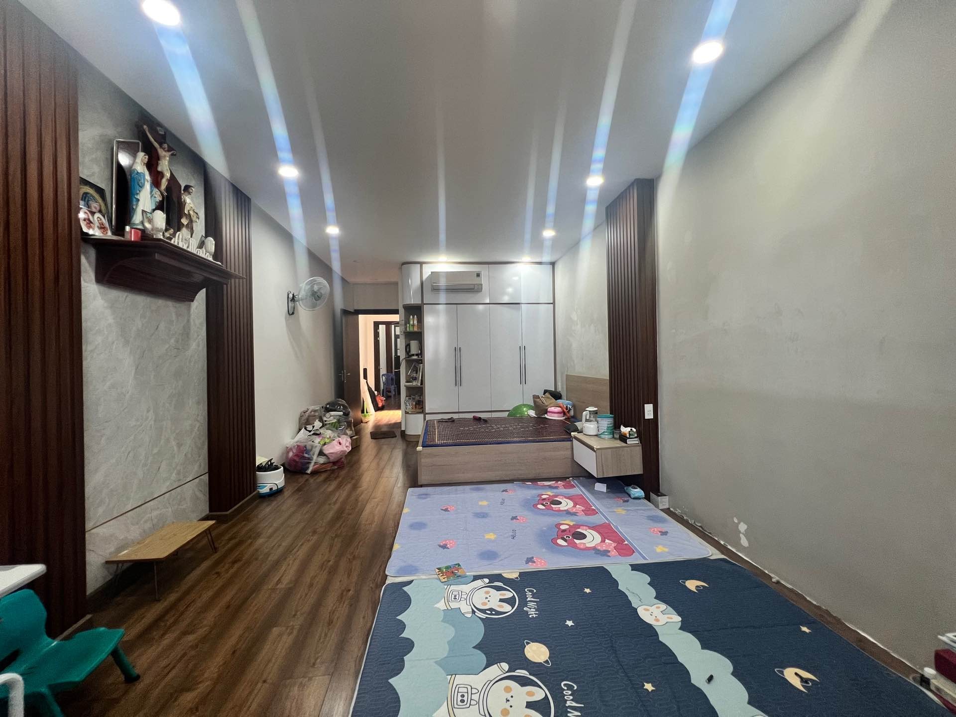 HXH 10m Tân Hương, 69m2, nhà mới 5 tầng, 5PN, tiện Ở  KD, Chỉ 13.8 tỷ TL