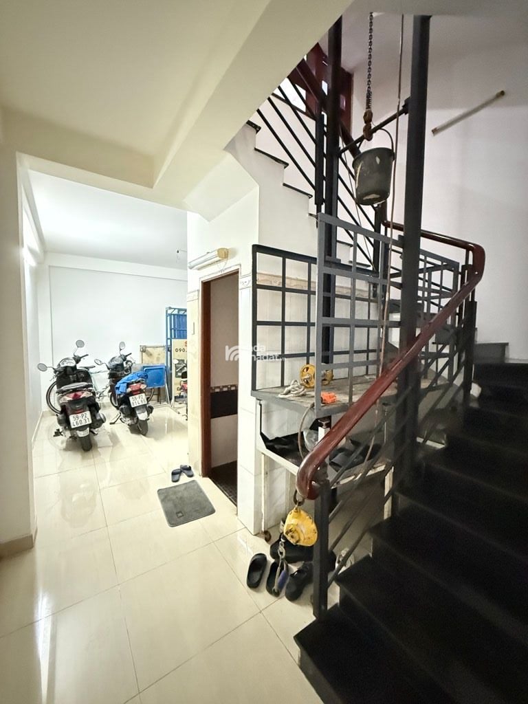 TÂN BÌNH VIP NHÀ 6 TẦNG RẤT ĐẸP - HXH NHỰA SẠCH SẼ CÁCH MẶT TIỀN 20M - 8PN CÓ THỂ CẢI TẠO THÊM