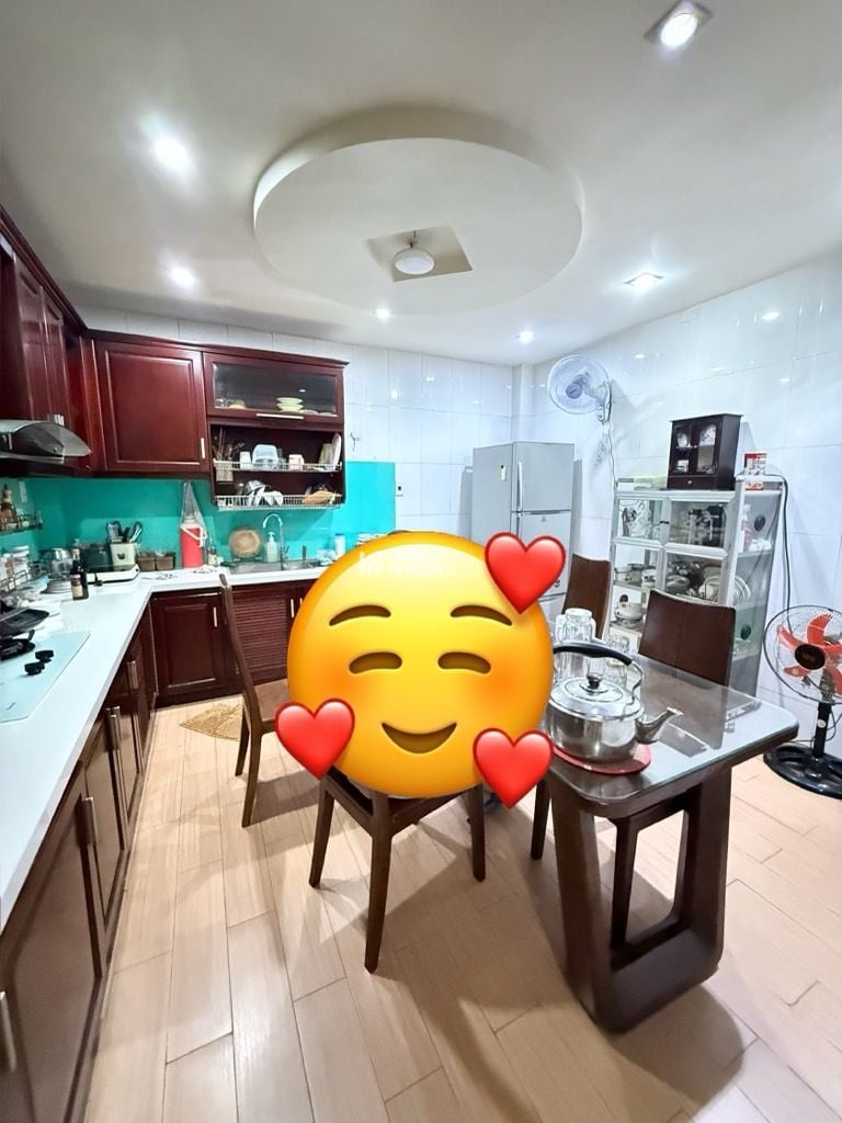 TÂN BÌNH VIP NHÀ 6 TẦNG RẤT ĐẸP - HXH NHỰA SẠCH SẼ CÁCH MẶT TIỀN 20M - 8PN CÓ THỂ CẢI TẠO THÊM