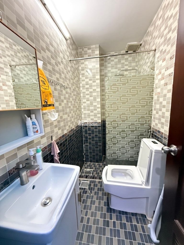 TÂN BÌNH VIP NHÀ 6 TẦNG RẤT ĐẸP - HXH NHỰA SẠCH SẼ CÁCH MẶT TIỀN 20M - 8PN CÓ THỂ CẢI TẠO THÊM