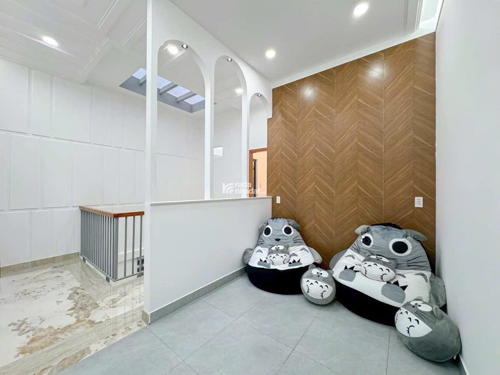 Bán Nhà Phố ĐẸP SANG 3 Tầng 3PN 4WC Hẻm Trần Văn Khánh Q7, Sát Trung Tâm Q1, Giá 6,8 Tỷ