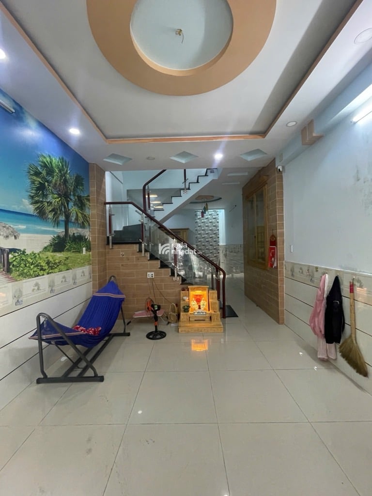 NGÃ TƯ 4 XÃ- HƯƠNG LỘ 2- BÌNH TÂN-DT: 4*14M- 2 TẦNG- 5 TỶ 7