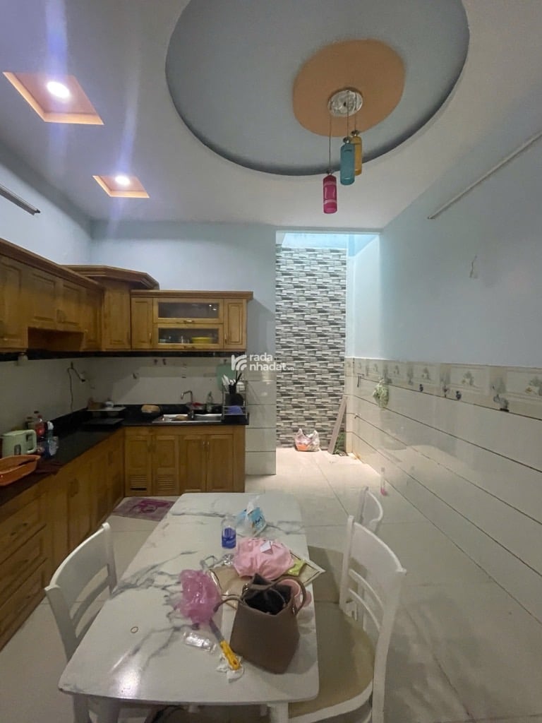 NGÃ TƯ 4 XÃ- HƯƠNG LỘ 2- BÌNH TÂN-DT: 4*14M- 2 TẦNG- 5 TỶ 7