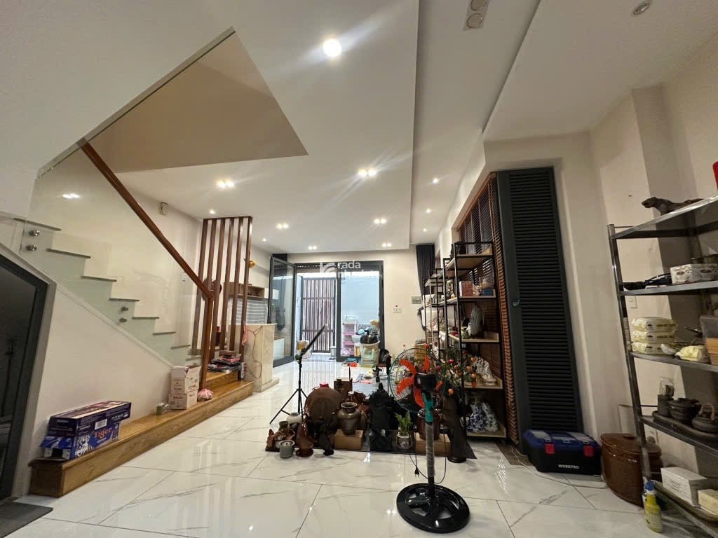 Bán Biệt Thự MiNi - 90m2 - 4 Tầng BTCT  - hẻm 8m - An Ninh -  Chỉ 7.8 Tỷ 