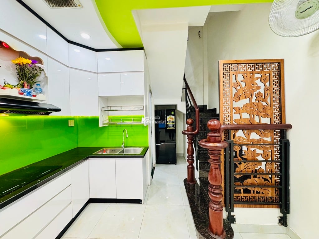 KHU ĐỒNG BỘ NGUYỄN CÔNG HOAN, PHÚ NHUẬN, 33M2 CÓ KC MỚI Ở NGAY. GIẢM 350TR CHỈ 7.35T TL 