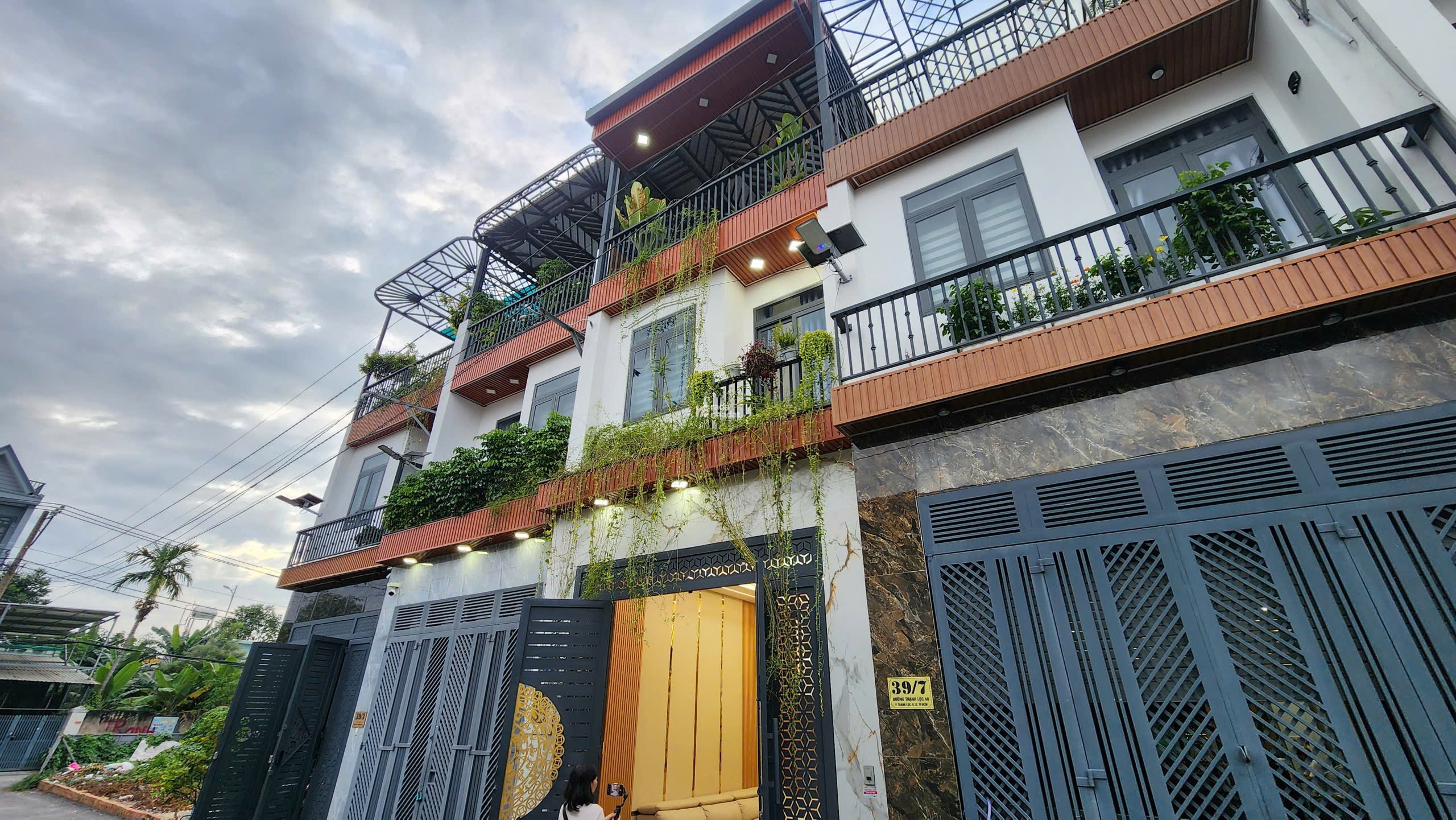  NHÀ ĐẸP GIÁ RẺ - HẺM 1/ NGẮN TL48, Q12, 5.X TỶ