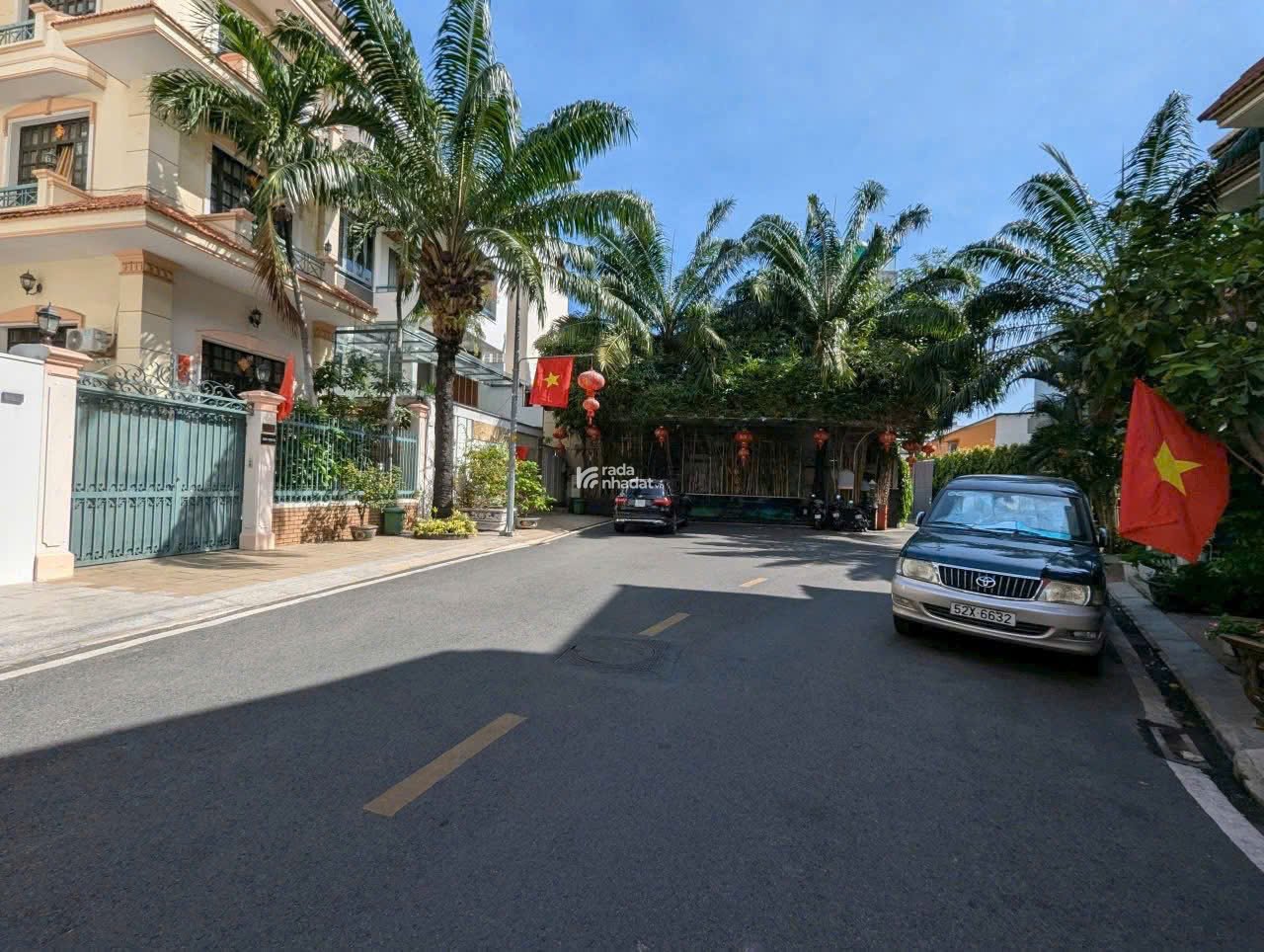 Bán gấp biệt thự đường Nguyễn Văn Trỗi, Q.PN 8x27m - HĐT 75tr giá 52 tỷ.