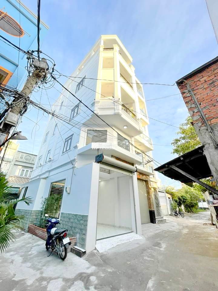 Bán nhà mới 3 lầu 6PN hẻm xe hơi đường Bông Sao Phường 5 Quận 8