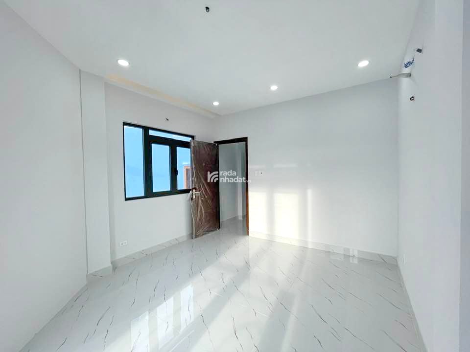 Bán nhà mới 3 lầu 6PN hẻm xe hơi đường Bông Sao Phường 5 Quận 8