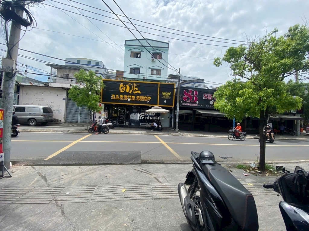 GÓC 2 MẶT TIỀN KÊNH TÂN HOÁ -TÂN PHÚ     CHO THUÊ 17TR/THÁNG       CHỈ HƠN 5 TỶ    DT: 4.3M. Nở hậu