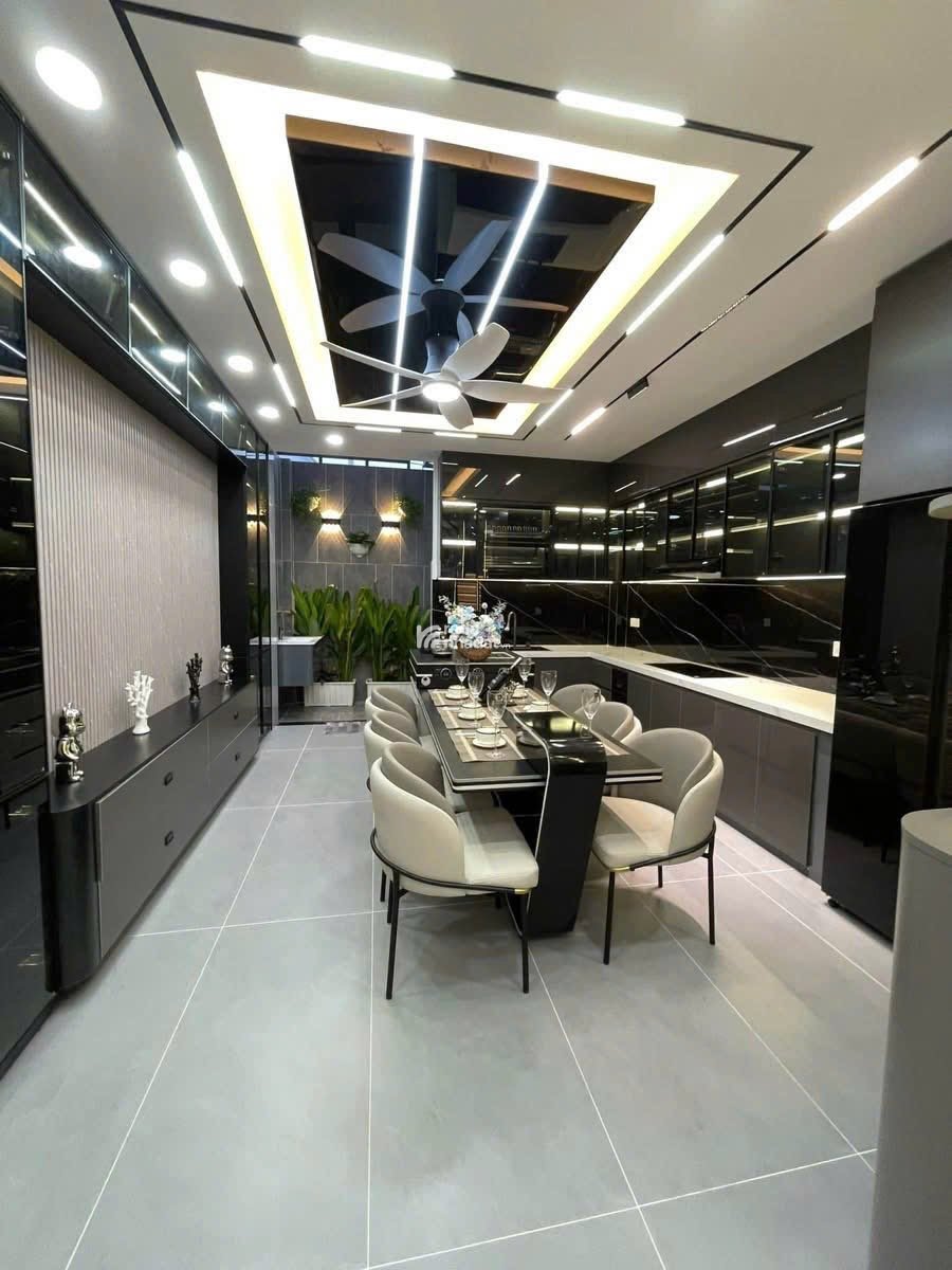 Chủ đi định cư BÁN GẤP NHÀ 4 tỷ 550 53.06m2 Đường Phạm Văn Chiêu  P14 Quận GV HCM