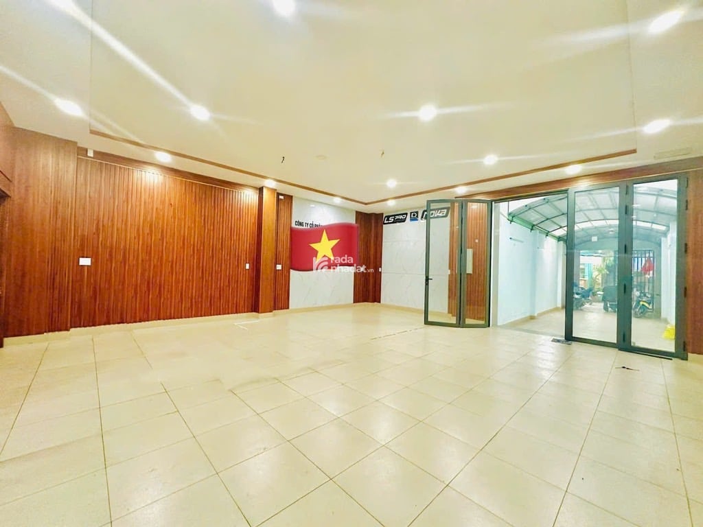 MẶT TIỀN 208m2 PHAN THỊ HÀNH, 6 TẦNG BTCT, dòng tiền 60 triệu/ tháng