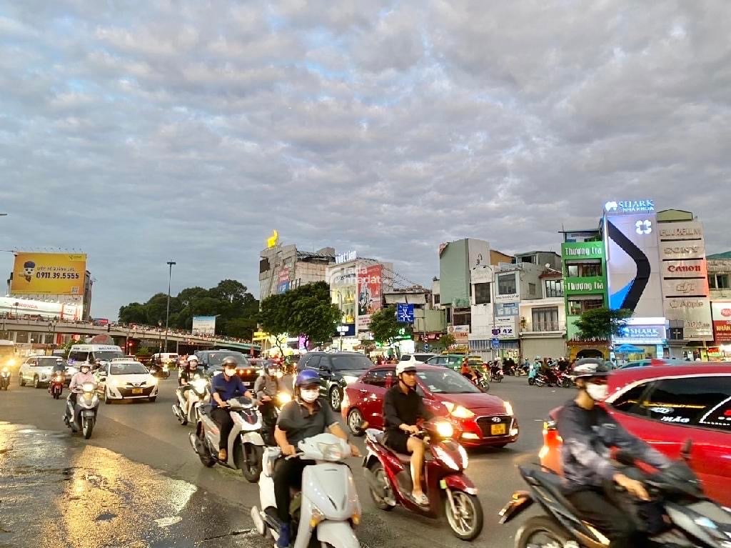 NGAY VÒNG XOAY LĂNG CHA CẢ - P.4 TÂN BÌNH - CÁCH MẶT TIỀN 20M - 34M2 - 2 TẦNG - CHỈ 3.8 tỷ