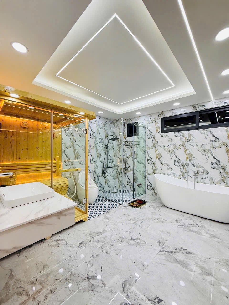 Nhà DT 56m2 giá 4tỷ8 đường Hoàng Bật Đạt P15 Tân Bình 