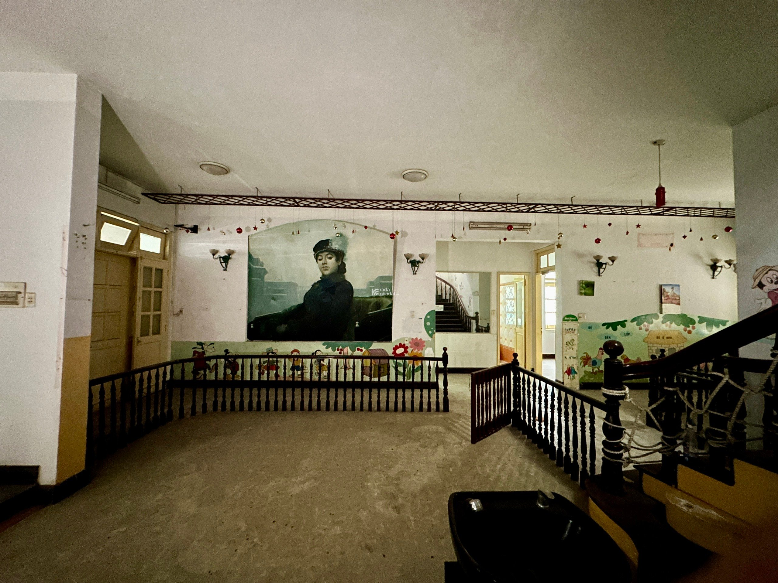 Chính chủ cho thuê biệt thự sân vườn 40/16 Nguyễn Văn Đậu, phường 5, quận Phú Nhuận