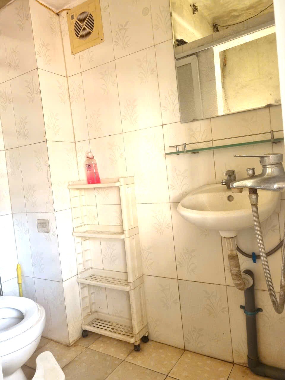 NHÀ TẬP THỂ HÀ ĐÔNG SỔ ĐỎ 43M2 SỬ DỤNG 75M2 CHỈ 3.4 TỶ 