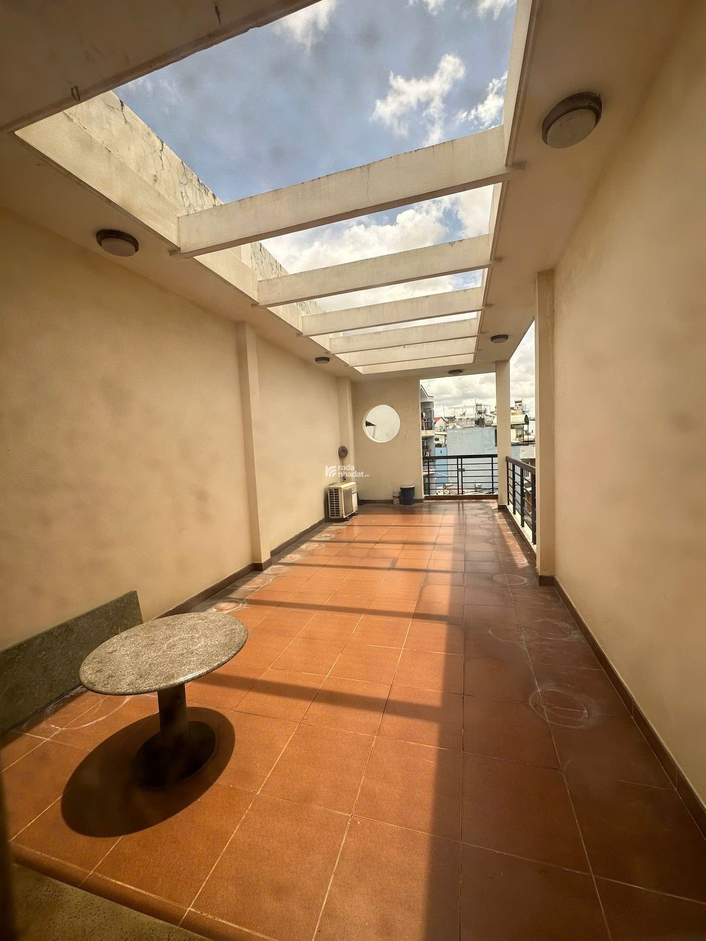 QUẬN TÂN BÌNH - TRẦN VĂN QUANG - NHÀ 4 TẦNG BTCT - HẺM XE HƠI (P.10) 