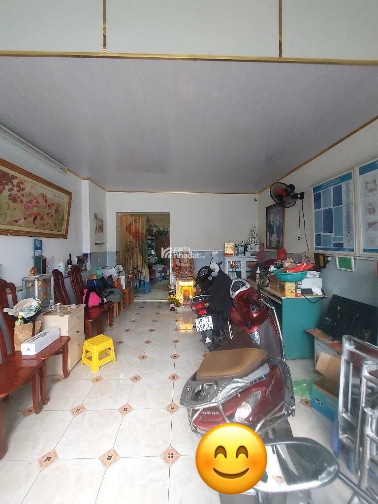 Nguyễn Thị Thập (ô tô ngủ trong nhà); 4x18m; chủ nhiệt bán; thông tứ tung; pháp lý chuẩn