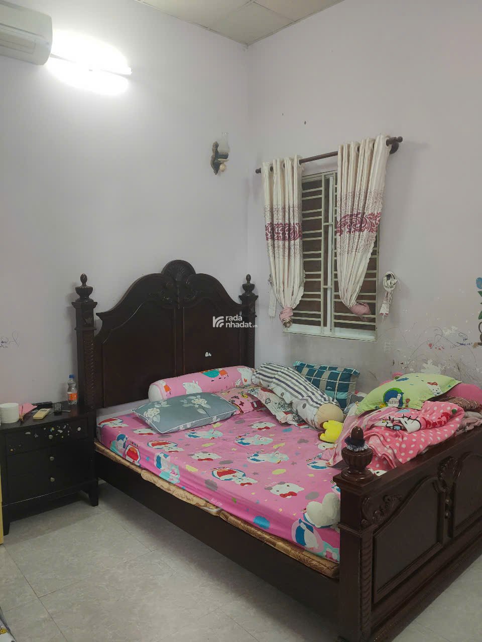 Nhà 150m2, tầng trệt": 1P.khách 1p. ănbếp 1 tolet, tầng 1 bankong P.khách 2.P. ngủ, 1 tolet. 