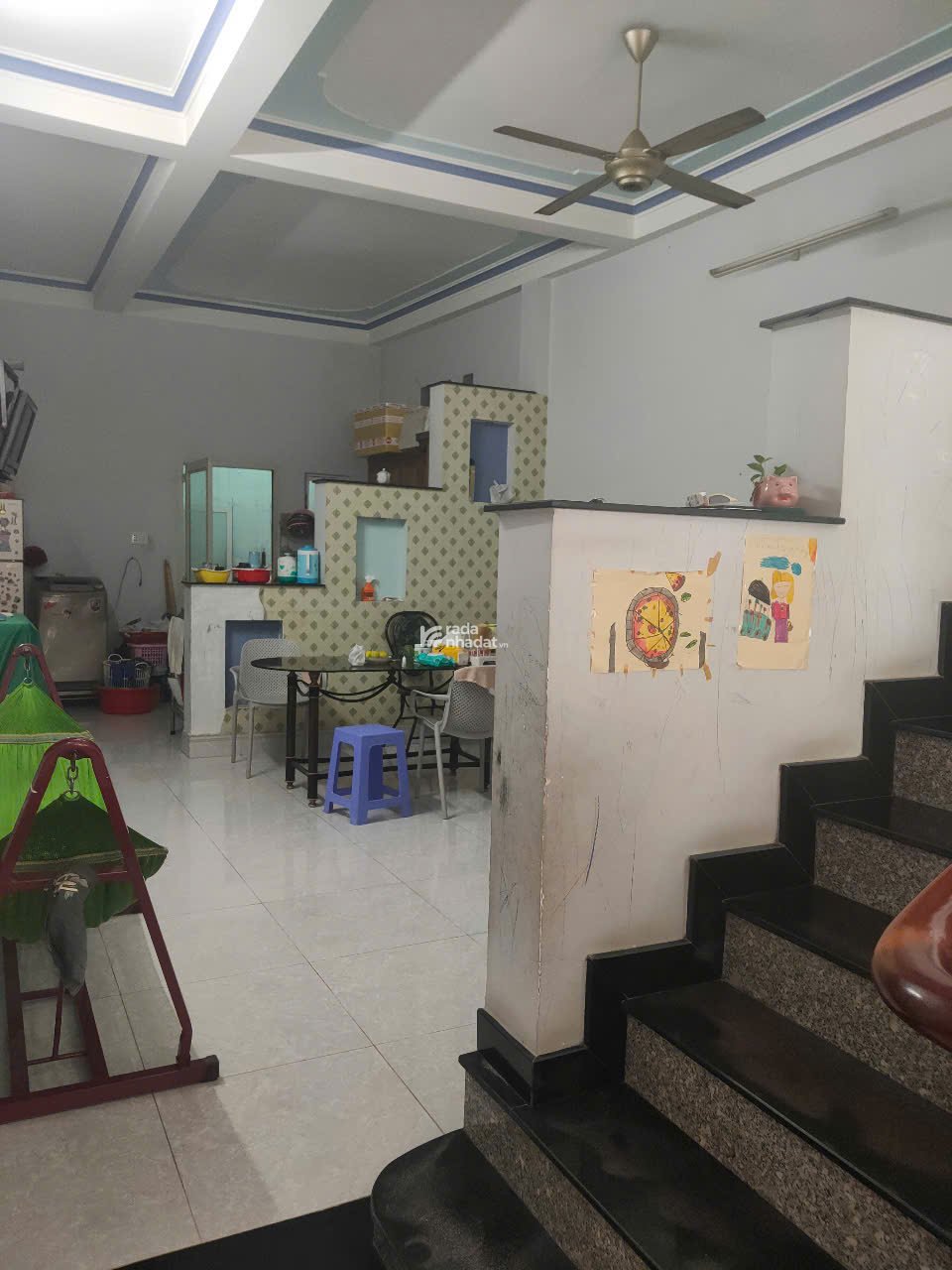 Nhà 150m2, tầng trệt": 1P.khách 1p. ănbếp 1 tolet, tầng 1 bankong P.khách 2.P. ngủ, 1 tolet. 