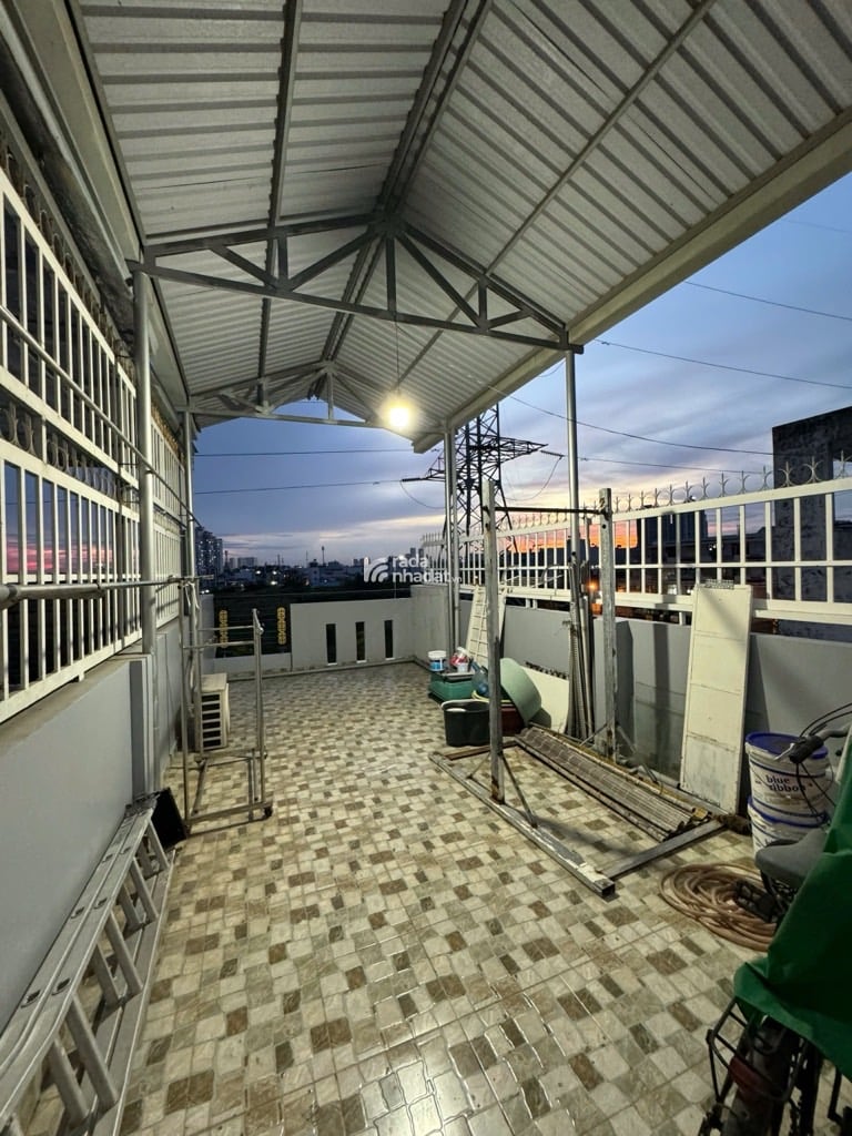 Nhà 60,2m2 (3,7m x 17m), nở hậu nhẹ, Bùi Minh Trực, P6 Q8, xây dựng kiên cố, pháp lý chuẩn.