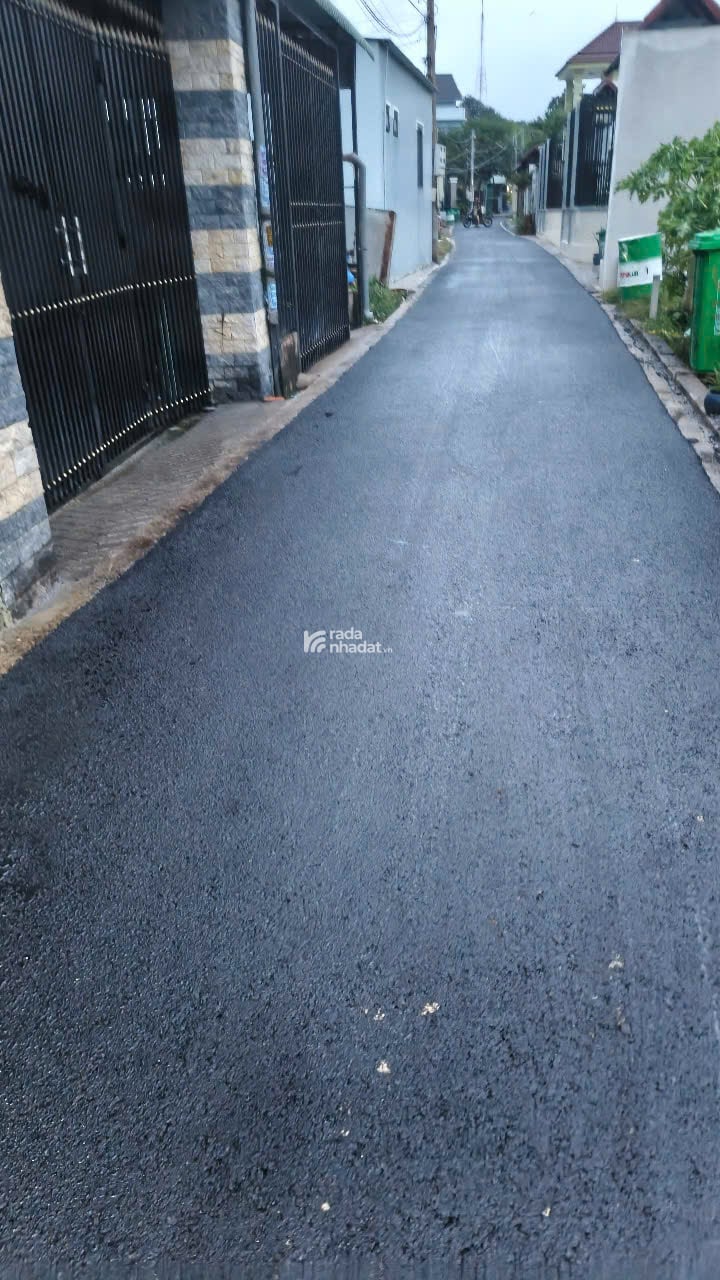 Chính chủ bán đất trung tâm Thuận An có nhà đường nhựa lớn sổ hồng riêng
