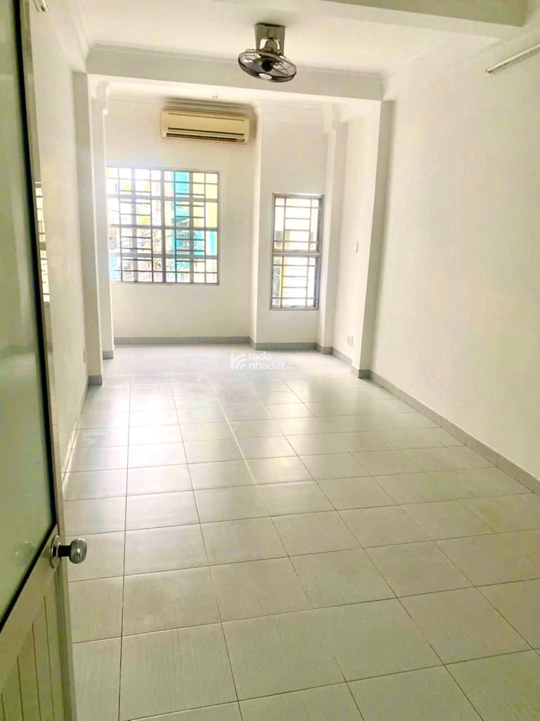 NGUYỄN THIỆN THUẬT PHƯỜNG 2 QUẬN 3- DT: 3.3*10.8M- 8 TỶ 95