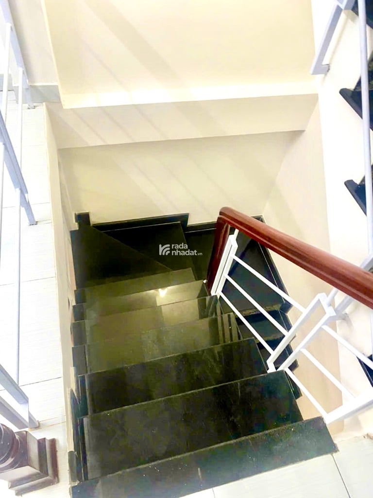 NGUYỄN THIỆN THUẬT PHƯỜNG 2 QUẬN 3- DT: 3.3*10.8M- 8 TỶ 95