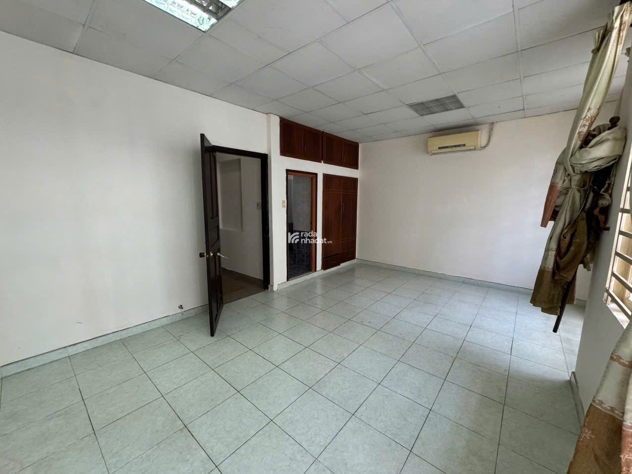 BÁN Nhà Trung Tâm Quận 10 - 3 Lầu  ST - Giá Dưới 4 Tỷ