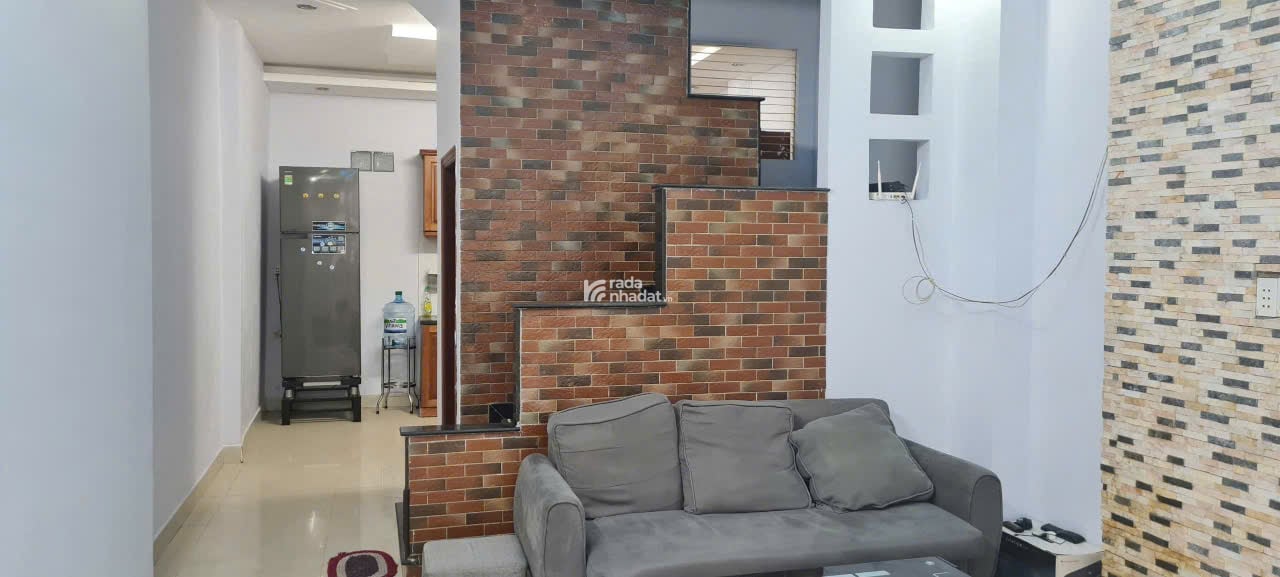 Bán nhà Nguyễn Hữu Cảnh, 2 Tầng đúc kiên cố