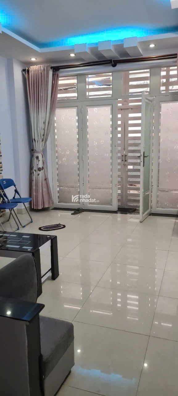 Bán nhà Nguyễn Hữu Cảnh, 2 Tầng đúc kiên cố