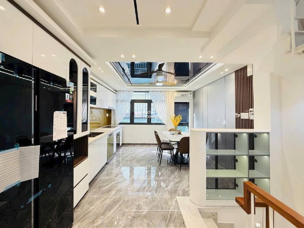 SIÊU PHẨM NHÀ PHỐ - KHU CAO TẦNG ĐỒNG BỘ - GÒ VẤP, 5 TẦNG  - 50M2 - FULL NỘI THẤT, NHỈNH 8 TỶ  