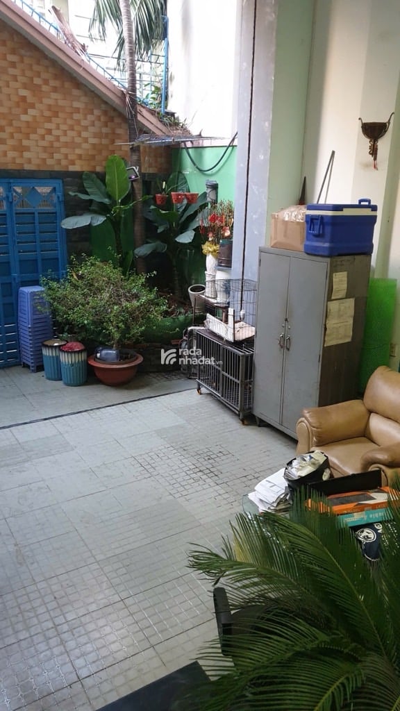 GIÁ GIẢM SIÊU SÂU, HXH NGUYỄN ĐÌNH CHÍNH, PHÚ NHUẬN, 131M2 TIỆN CẢI TẠO. GIẢM 6T CHỈ CÒN 33.9T TL 