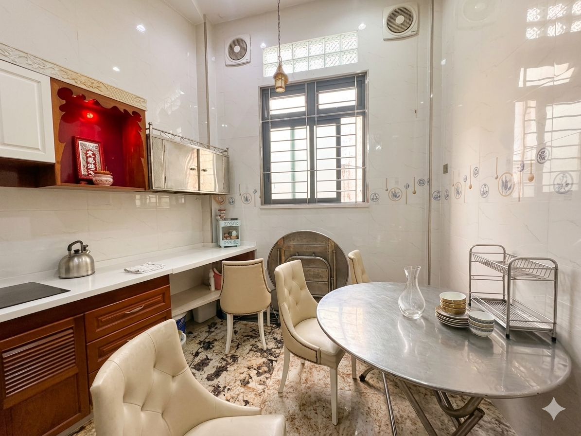 Nhà 4 tầng hẻm 5m đường Tô Hiệu, 73m2, khu an ninh, sát Đầm Sen, Chỉ 8.5 tỷ TL