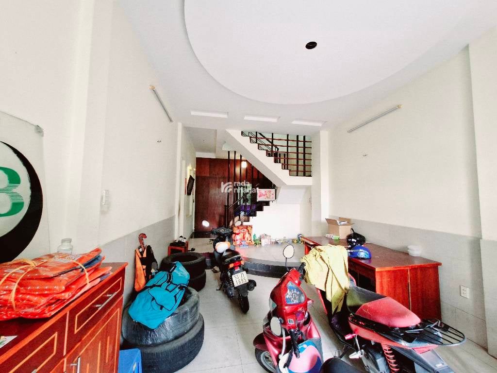 Nhà Mặt Tiền Cao Lỗ Quận 8, 4 Tầng DTSD 204m2, SHR Vuông Vức, Tiện Kinh Doanh Đa Ngành Nghề