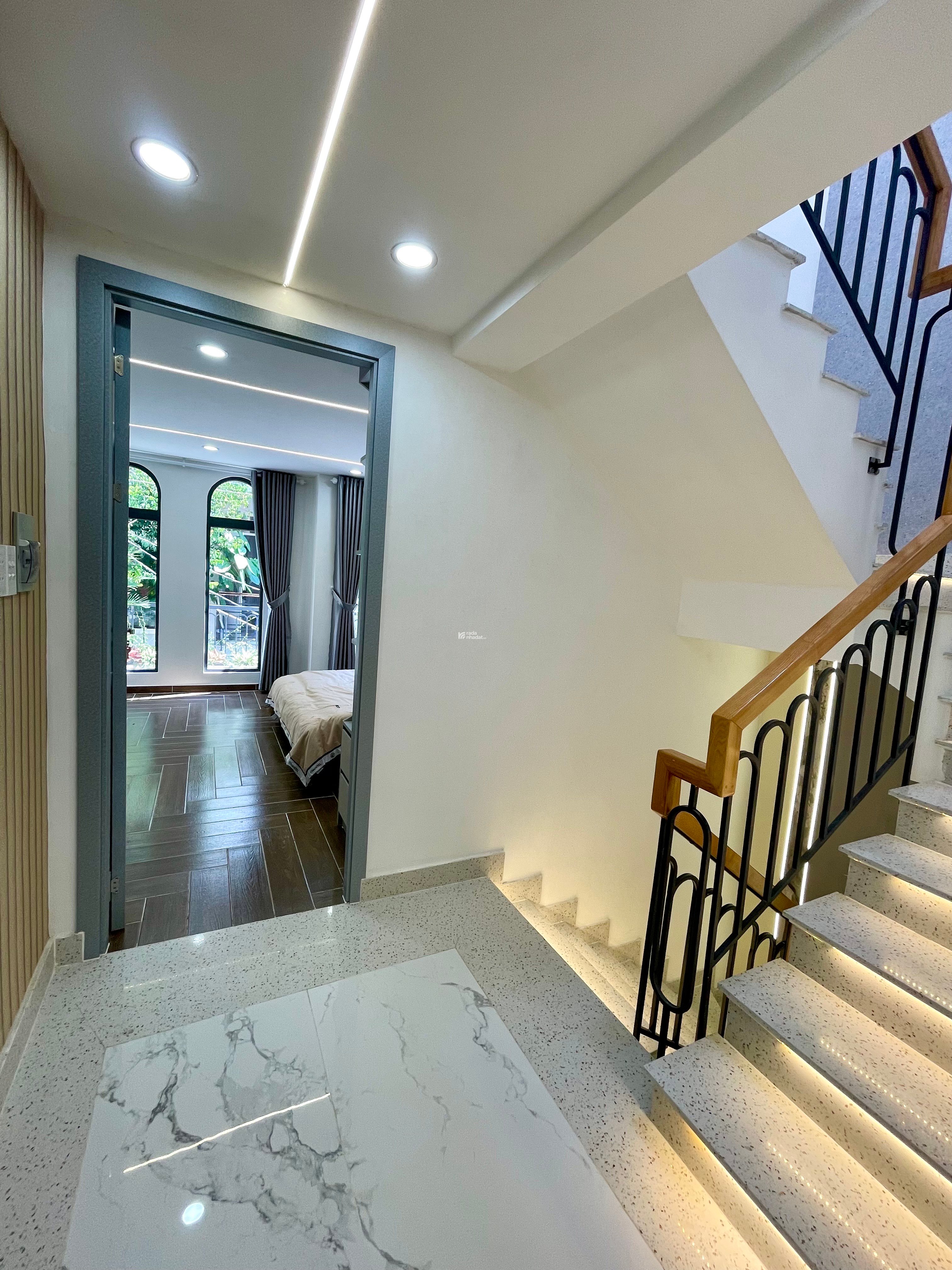 NHÀ 3 TẦNG KẾ EMART 2 - NGANG 5.2 DÀI 13 - FULL NỘI THẤT - NGUYỄN TƯ GIẢN - CHỈ 6.9 TỶ TL